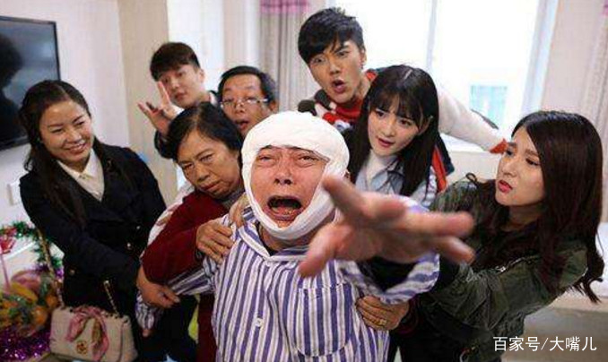 曾是星爷的黄金配角，如今上映2天票房仅0.8万，网友：活该！