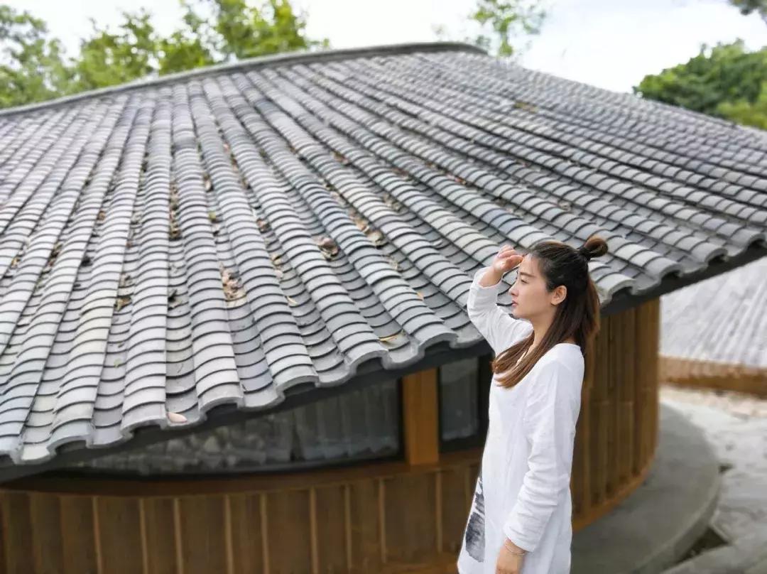我去了成都向西50里的桃源村，朋友问我是不是去了日本？