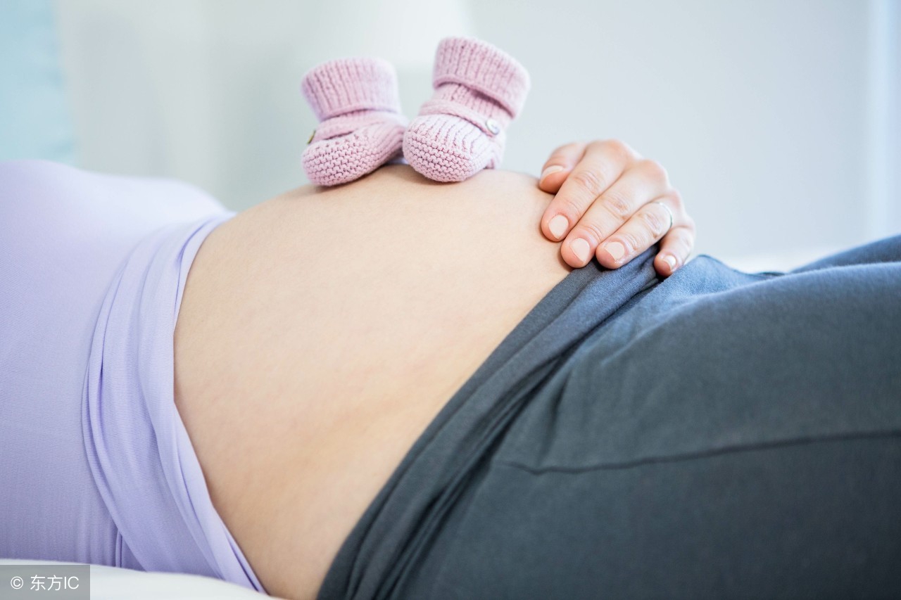 怀孕早期肚子疼出血发烧,孕早期出血伴有轻微腹痛怎么办