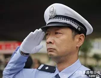 左转弯待转信号交警手势视频,科目一交通警察手势信号口诀