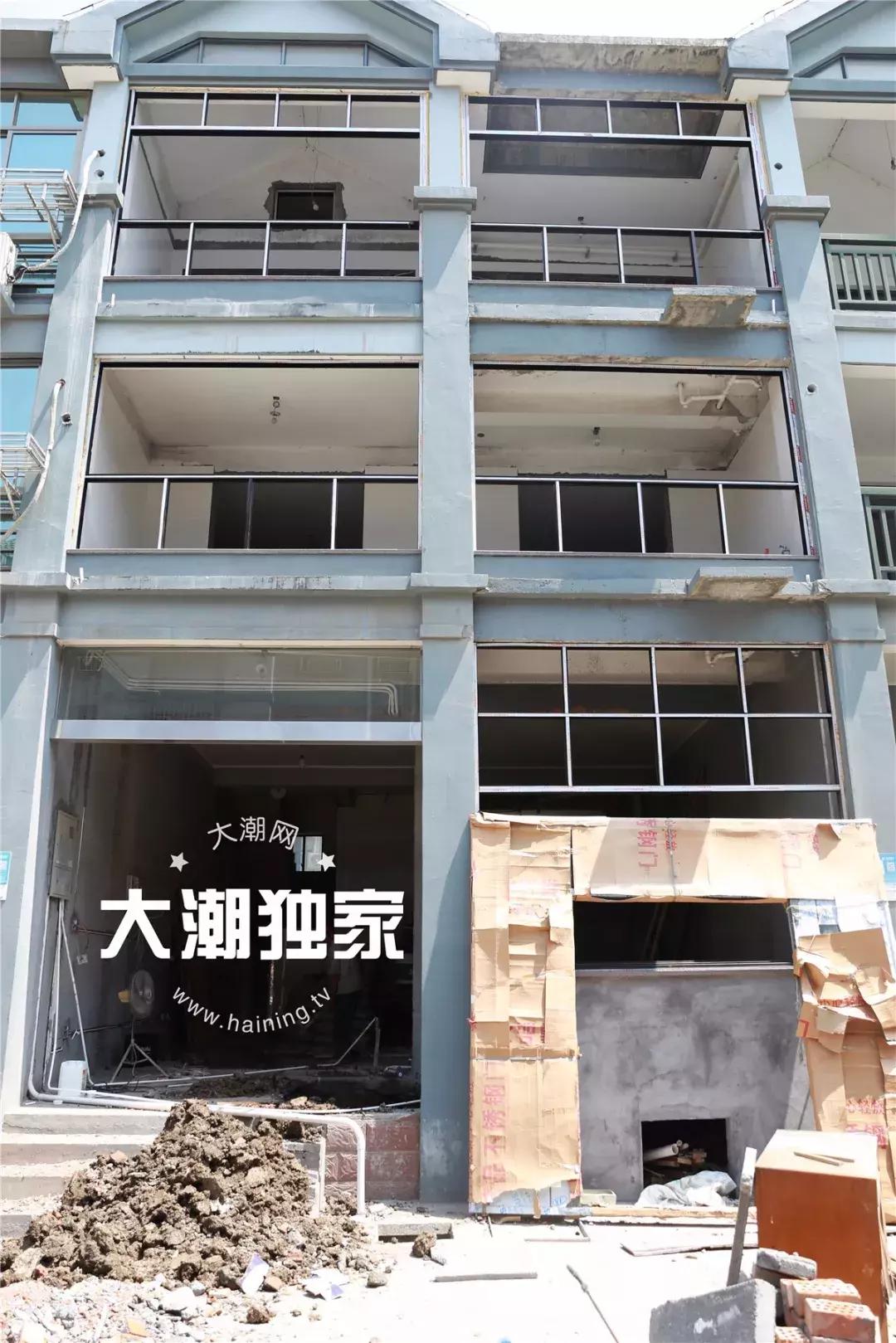 千万别大意！这户人家挖出成千上万蠕动的……房子下面还有十几个窝……