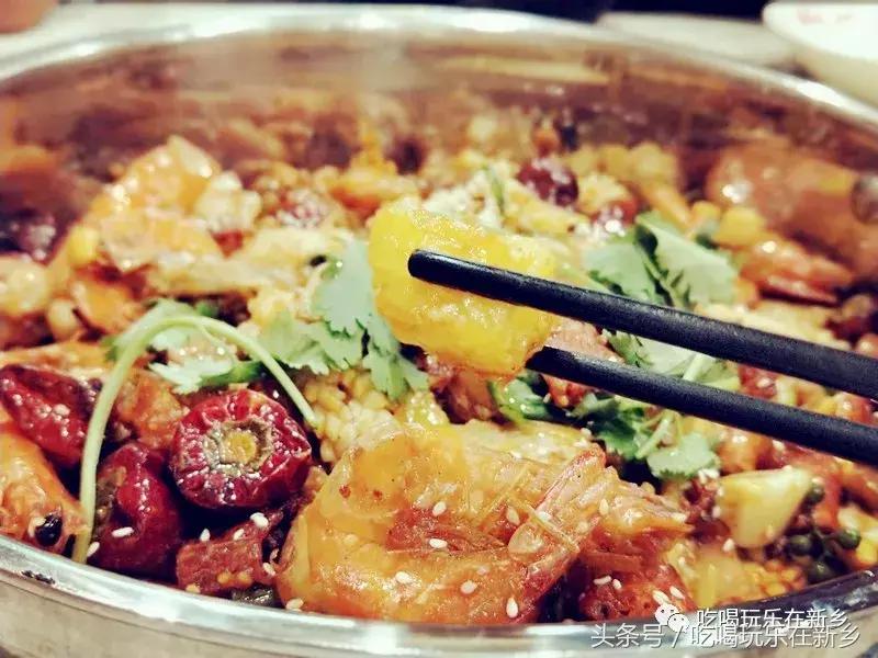 新乡最实惠虾局又来啦！有超好吃的柠檬菠萝虾，人均还这么低？！