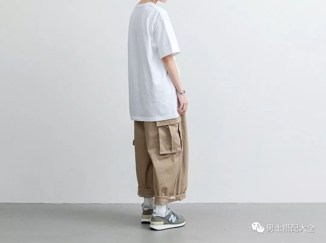 瘦瘦的男生怎么增肌,瘦瘦的男生怎么穿才好看
