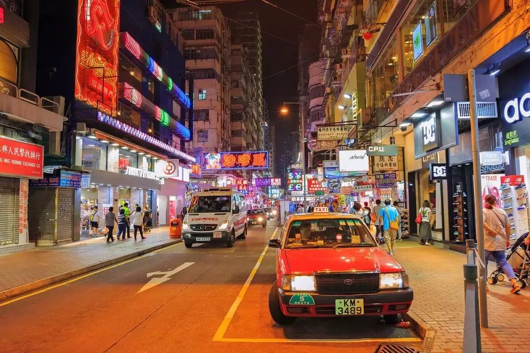 香港出境带超额现金怎么申报,香港海关关于携带现金的规定
