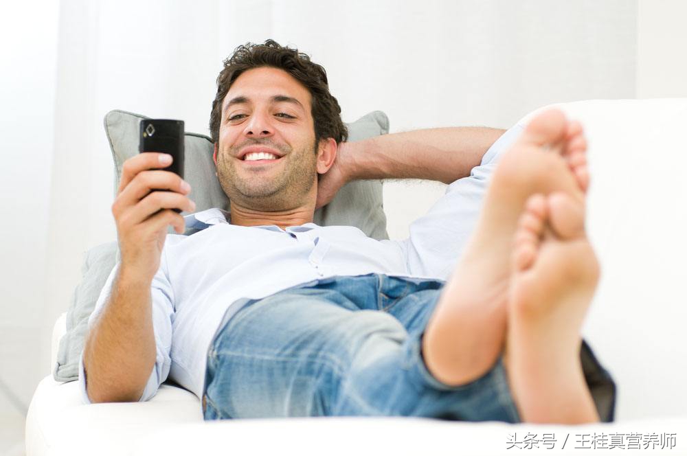 左眼皮跳跳真的是好运到吗,左眼皮跳预示的是好运还是厄运