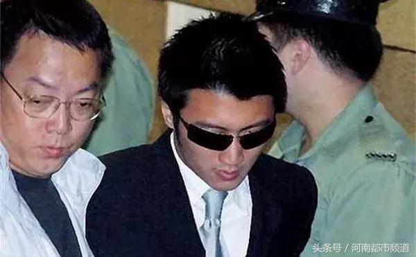 背起吉他的谢霆锋，才是我们记忆中的那个谢霆锋！