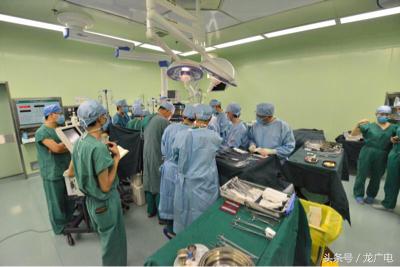 黑龙江首例植入人工心室患者出院,首例患者双肺移植成功