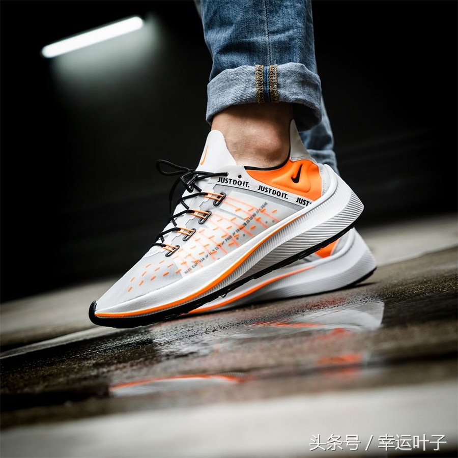 耐克的标语justdoit什么意思,耐克鞋都有nike字样吗