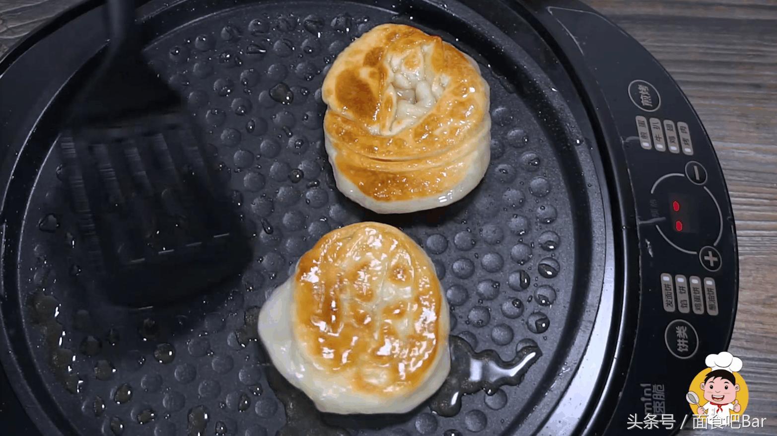 怎么烙饼使饼皮软不酥,烙饼柔软起层有秘诀
