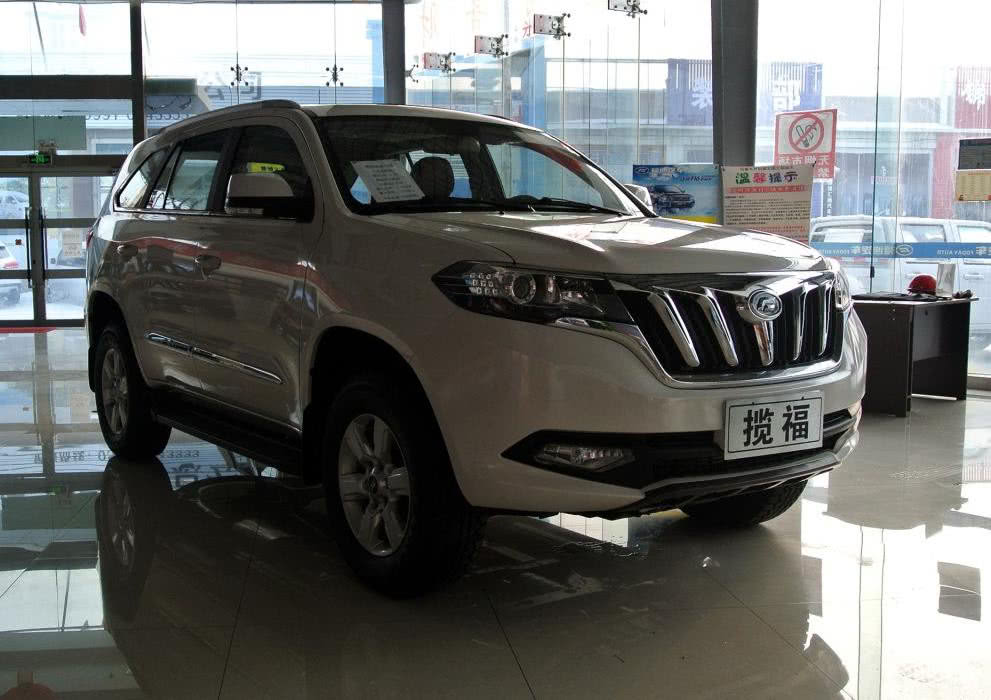 新款凯迪拉克suv,与凯迪拉克xt6差不多的车型
