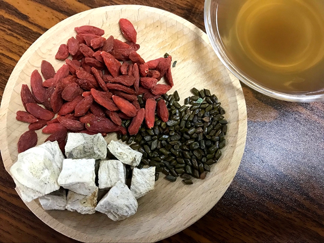 肝硬化吃保肝护肝药能防肝癌吗,肝硬化治疗稳定并发症会消失么