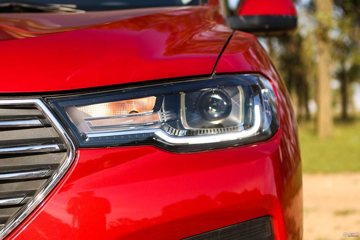 哈弗h2s蓝标值得入手吗,2018款哈弗h2s红标版试驾