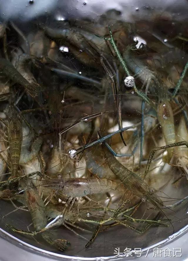 酱油虾腌多久,盐水虾海天酱油蘸水