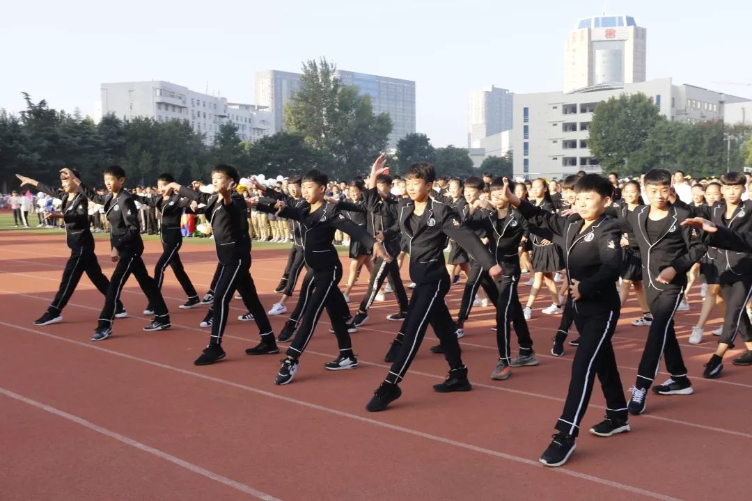 霸气酷炫运动会开场略含古典风,炫酷运动会