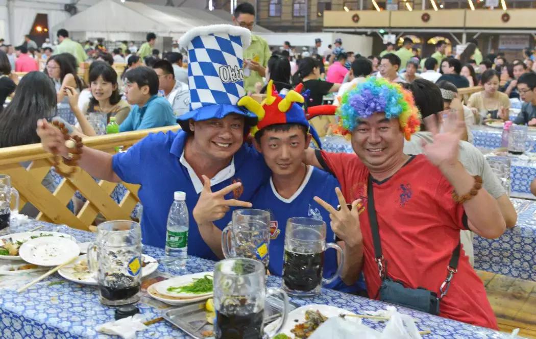 从“看客吃饭”到“舌尖上的全球”｜我们的奋斗⑦