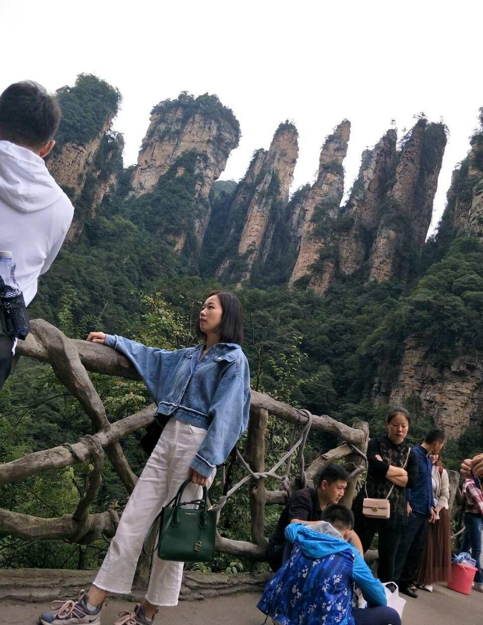 南京到张家界旅游跟团还是自助好,去张家界武陵源自己玩还是跟团好