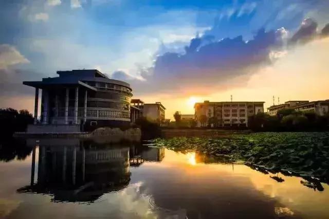 神一样的大学！南京邮电大学要说第二，没人敢说第一了！