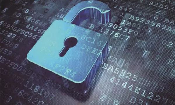 「有利思」移动闪存盘摄像头当心日常设备被攻击