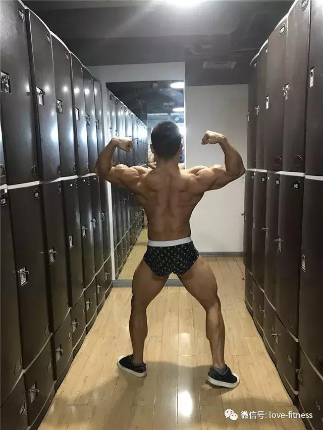 77公斤级力量举深蹲卧推硬拉记录,三大肌肉卧推硬拉深蹲