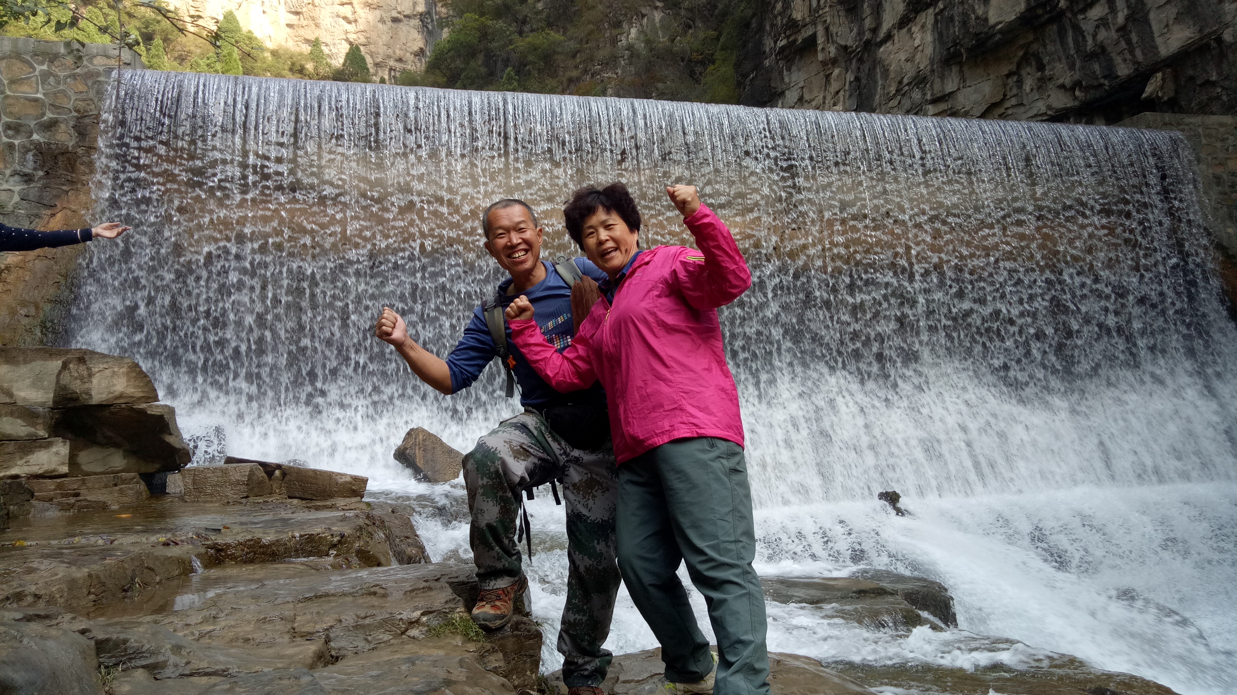 八泉峡欢迎你,八泉峡行走山水间
