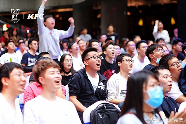 kfc鑱斿悕lpl,kfc璧炲姪lpl