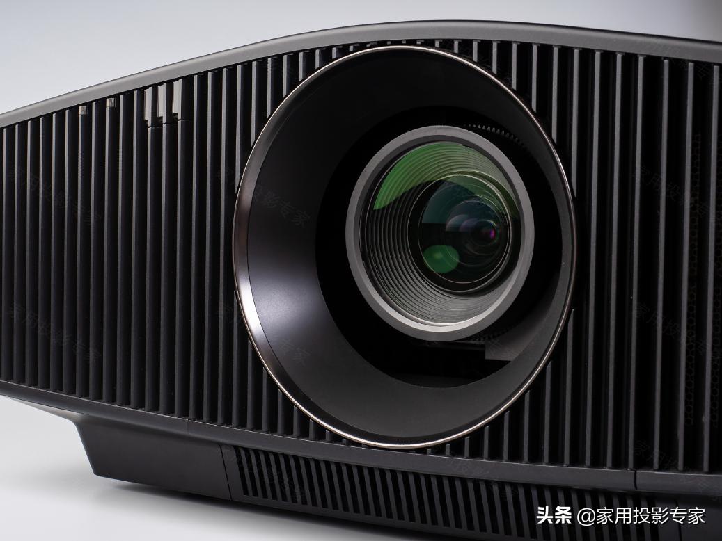 「评测」15万元4K家用激光投影机怎样？看索尼VPL-VW798
