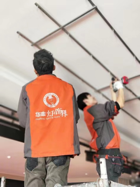 为爱助力，共筑家园郑州一企业为千户家庭提供免费家居维修服务