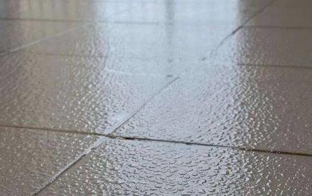 五月雨季怎样防潮防霉,4月潮湿天气房间注意事项
