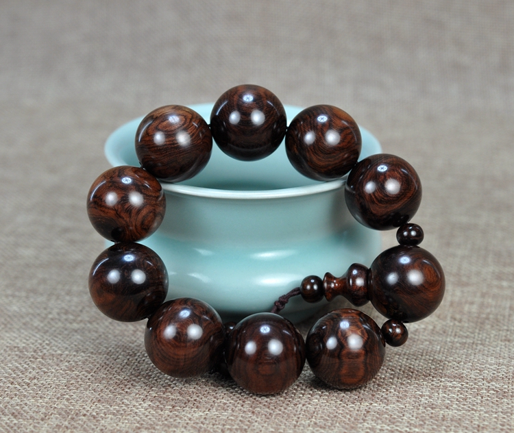 花梨木的纹路鉴定,花梨木好品相的鉴别