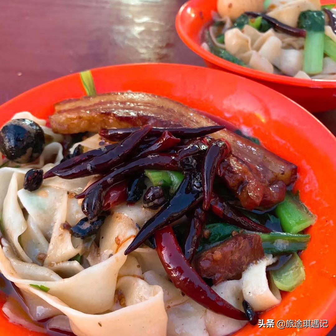 去石家庄吃一碗安徽正宗牛肉板面,石家庄兴起的板面叫安徽牛肉板面