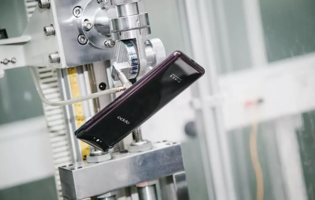 oppo相机强大功能,oppo小布和小爱哪个更强大