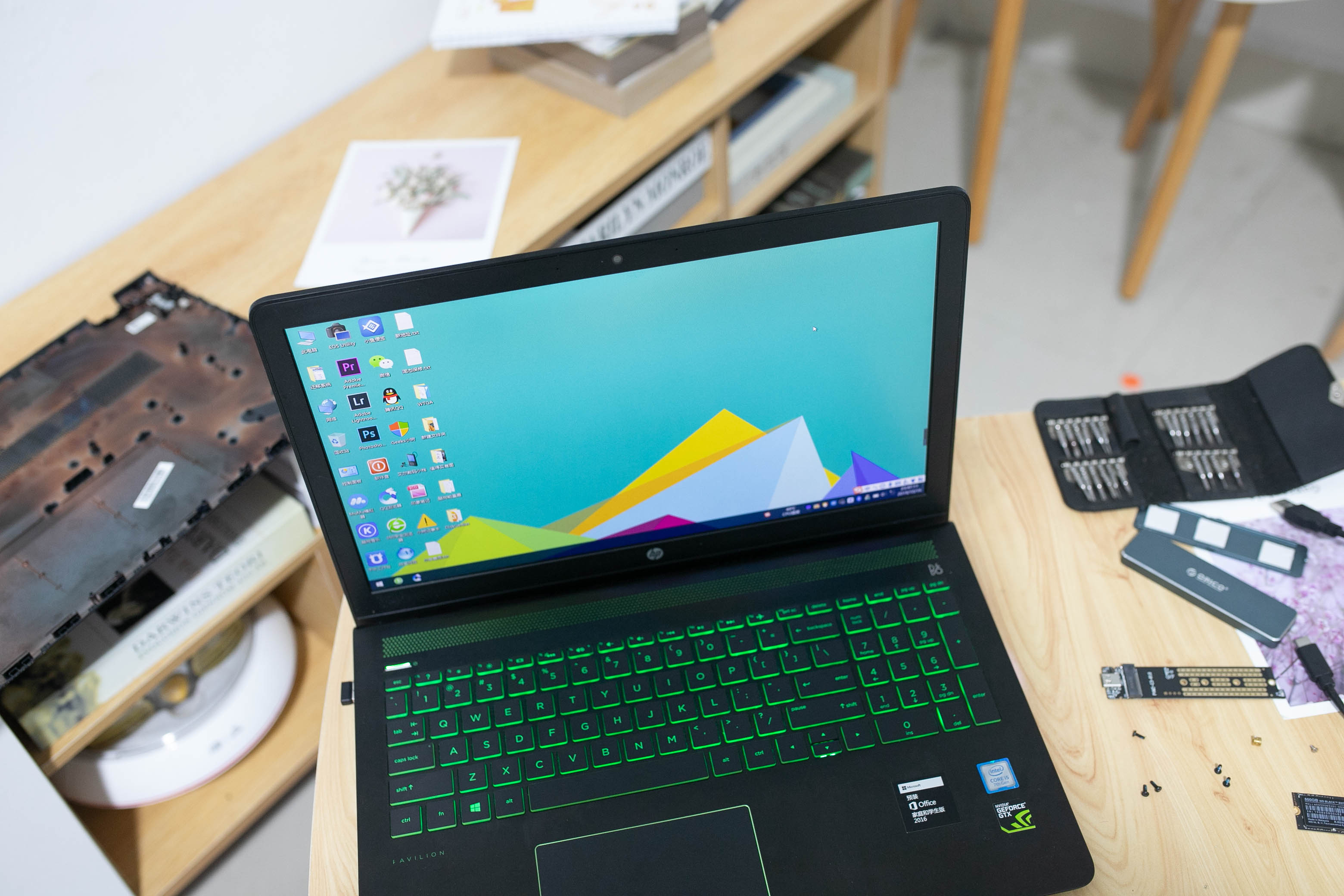 笔记本升级SSD硬盘，然后不想重装系统：我炸天帮黄小贝说可以