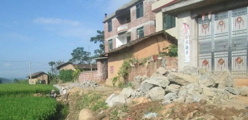 大坪上洛村,深度贫困村打赢翻身仗