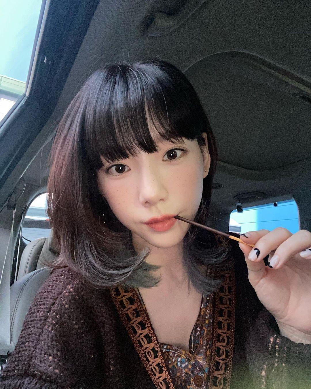 适合自然卷发质的短发造型,自然卷沙发短发造型