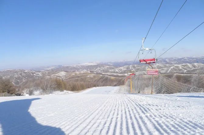 冬天去滑雪场要准备什么,冬天去滑雪注意什么