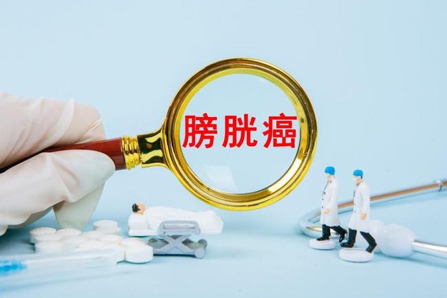 女性老年人尿鲜血怎么回事,女性突然尿频尿痛尿血是什么原因