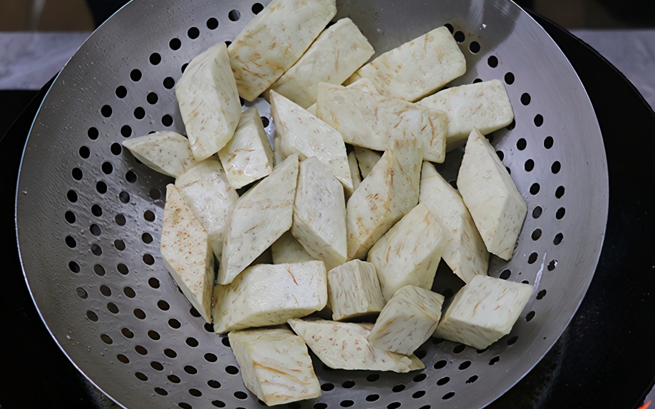 喜欢吃原味的香芋,喜欢吃芋头的人不要错过的小吃