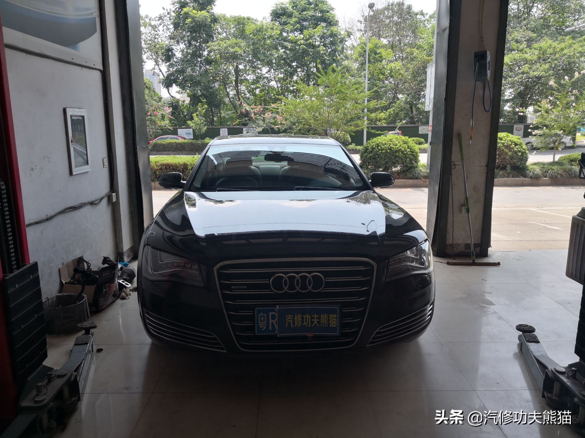 奥迪a8l烧机油严重有什么征兆,奥迪a8l烧机油现象普遍吗