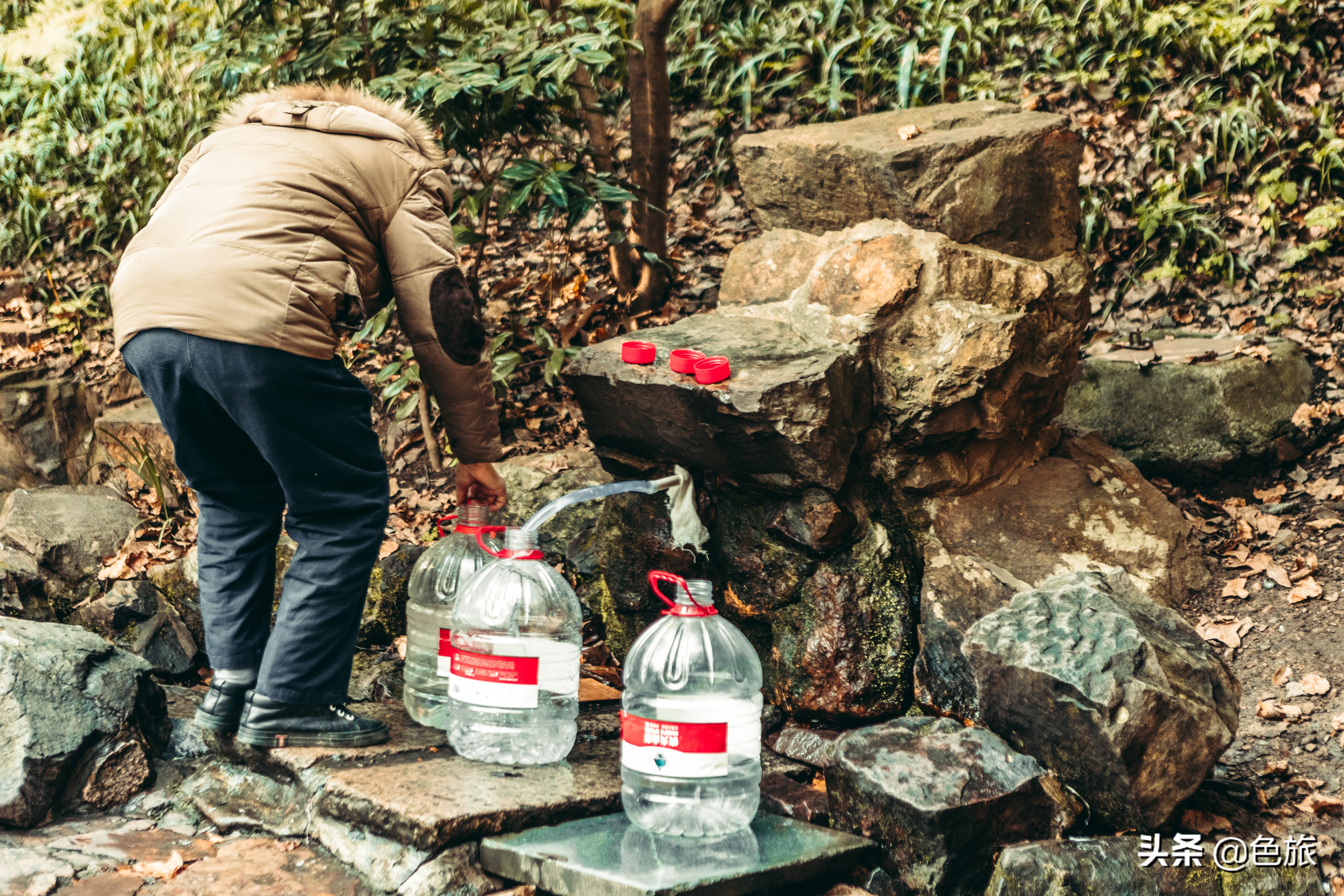 逆水寒游历虎跑梦泉怎么出葫芦,杭州游玩虎跑泉