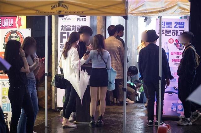 韩国男子去3家gay吧后确诊，上千名同性恋接触者担心被歧视，隐藏信息！