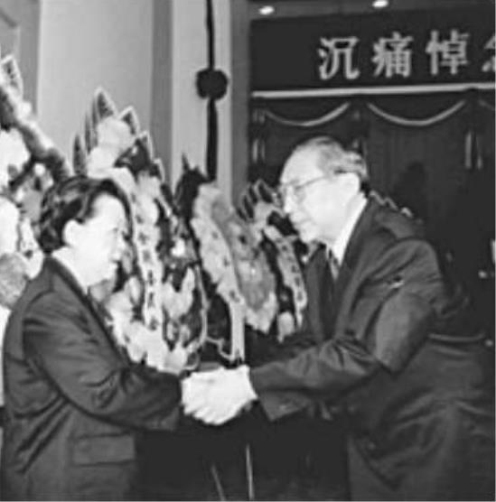 40年代，给毛主席送老虎肉的*飚耿**，后来怎么样了？