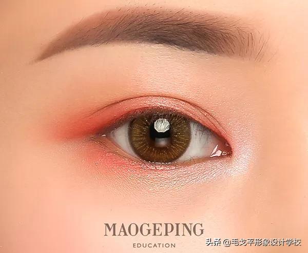 美妆眼妆教程眼睛这样画超好看,怎样画超干净的素颜卧蚕眼妆