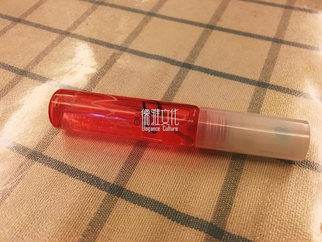 「EDC」突击翻包身边人，一个二线城市典型小白领的EDC