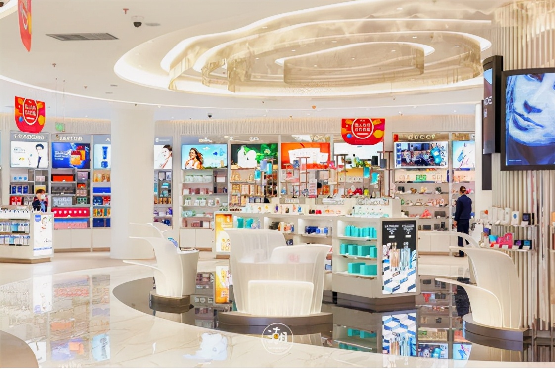 “十一”在家门口买全球，到郑州中服免税店即可实现