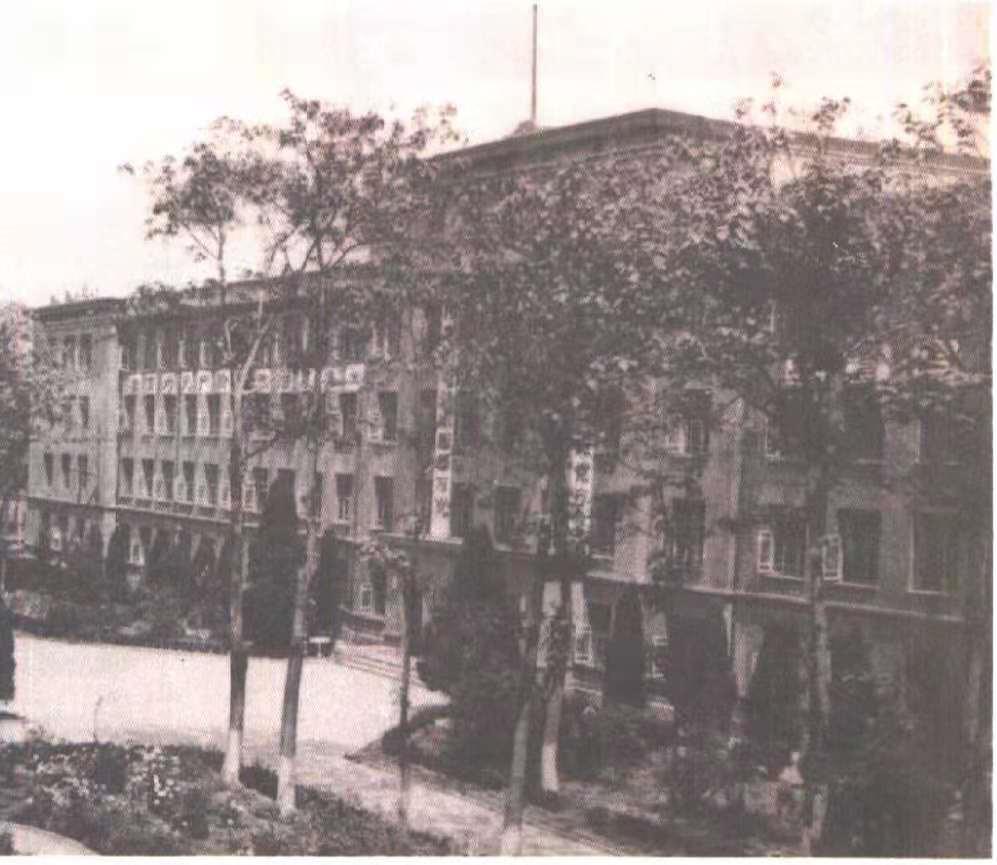 70后眼中的大学107之河南科技大学——改成洛阳工业大学岂不更好