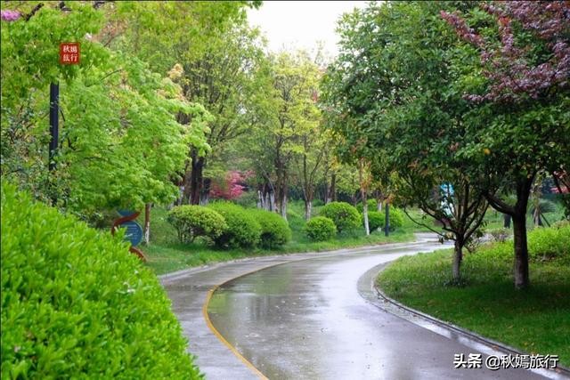 春雨菲菲游常熟滨江公园，浒浦江边品江鲜，23道菜共720元贵吗？