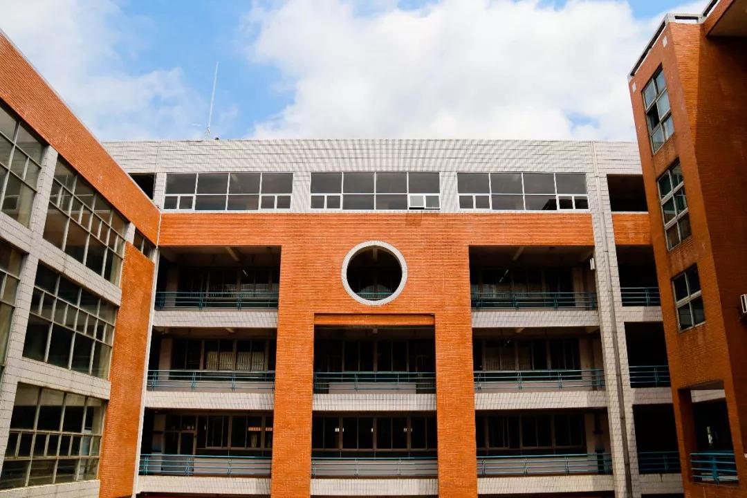 广东大学巡礼-广州康大工作技术学院
