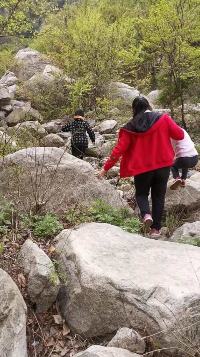 鲁山滚油锅瀑布景点,鲁山滚油锅瀑布路线