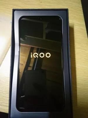 iQOO生而强悍，各大优势都尽显“真香机”特色