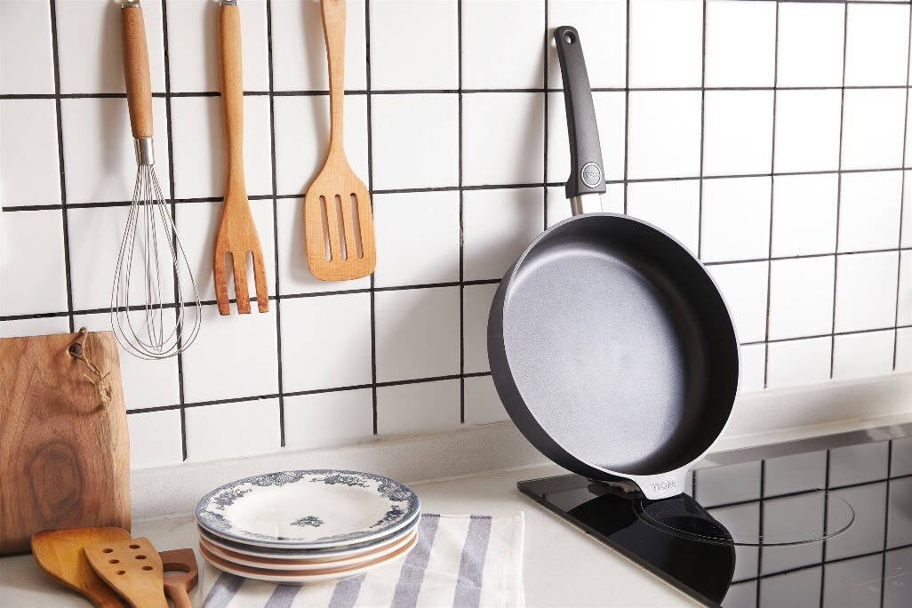 钻石麦饭石不粘锅,钻石陶瓷不粘锅